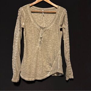 Y2K FREE PEOPLE | Shell Stitch Lace Sleeve Henley Top | Large | Indie Sleaze